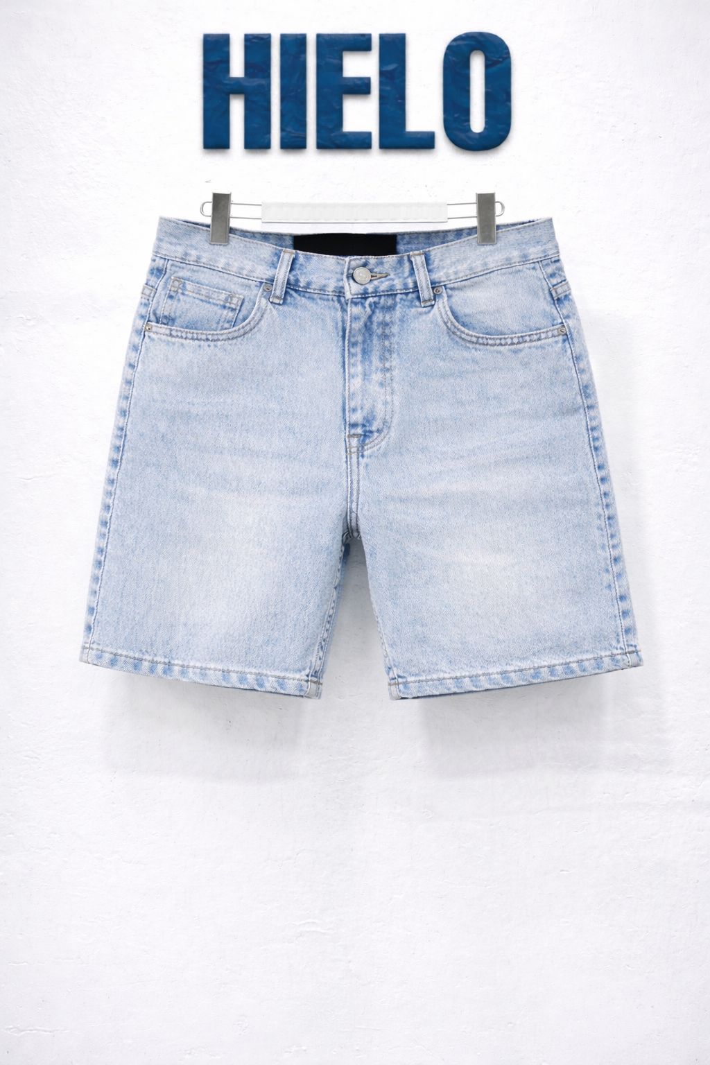 LLevate la oferta de 2 SHORT MOM🩳 S/149